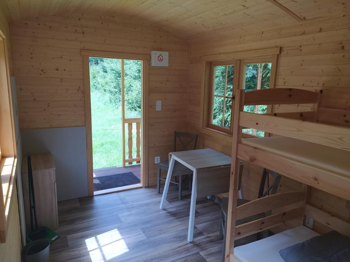 Maringotka Hotell Tábor Eksteriør bilde